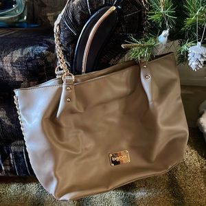 Bebe Los Angeles beige bag